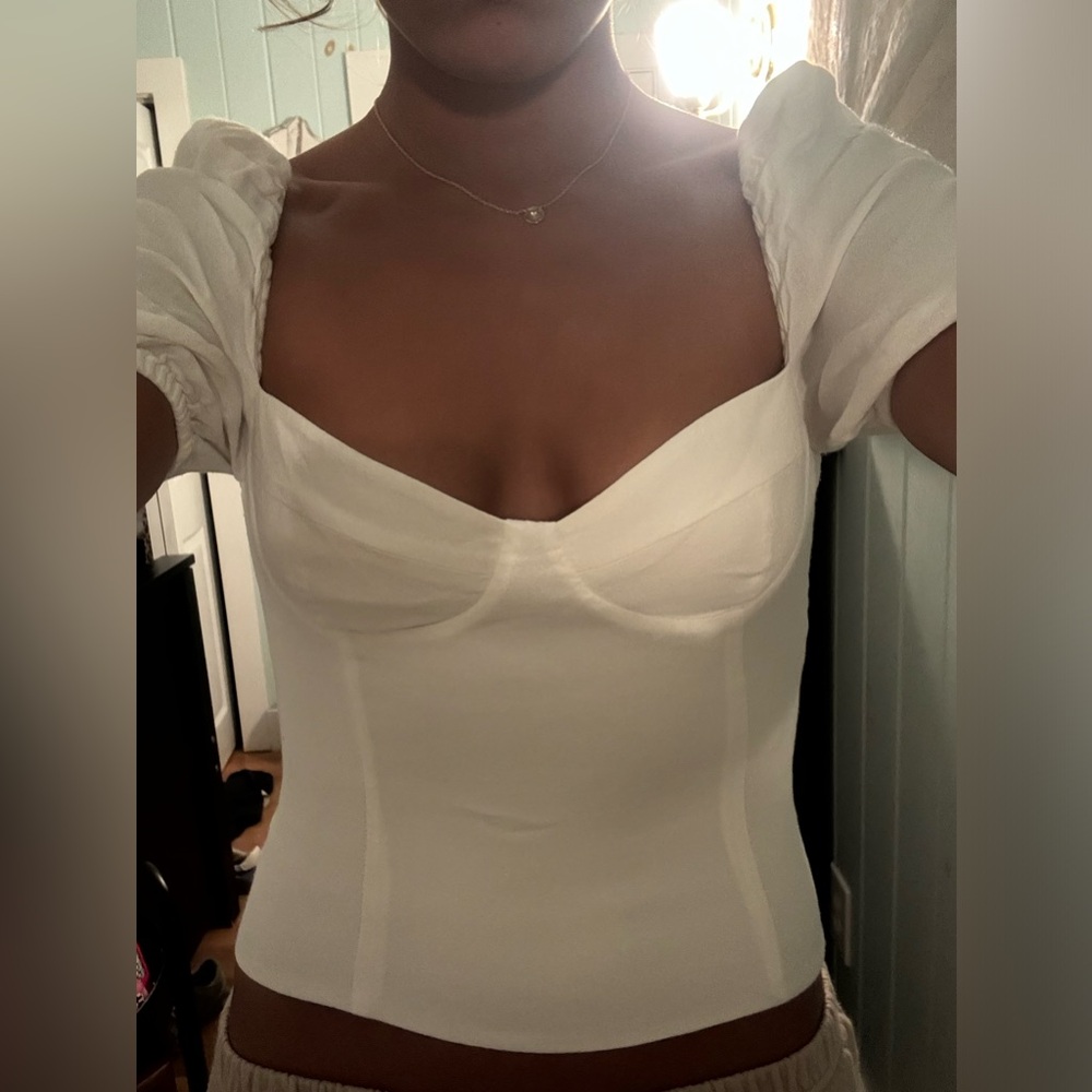 Aritzia white top